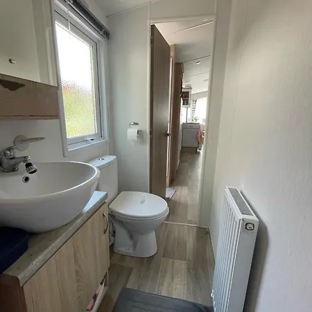 Chalet Schoenes Mobilheim Mit Grossem Garten Oranienburg